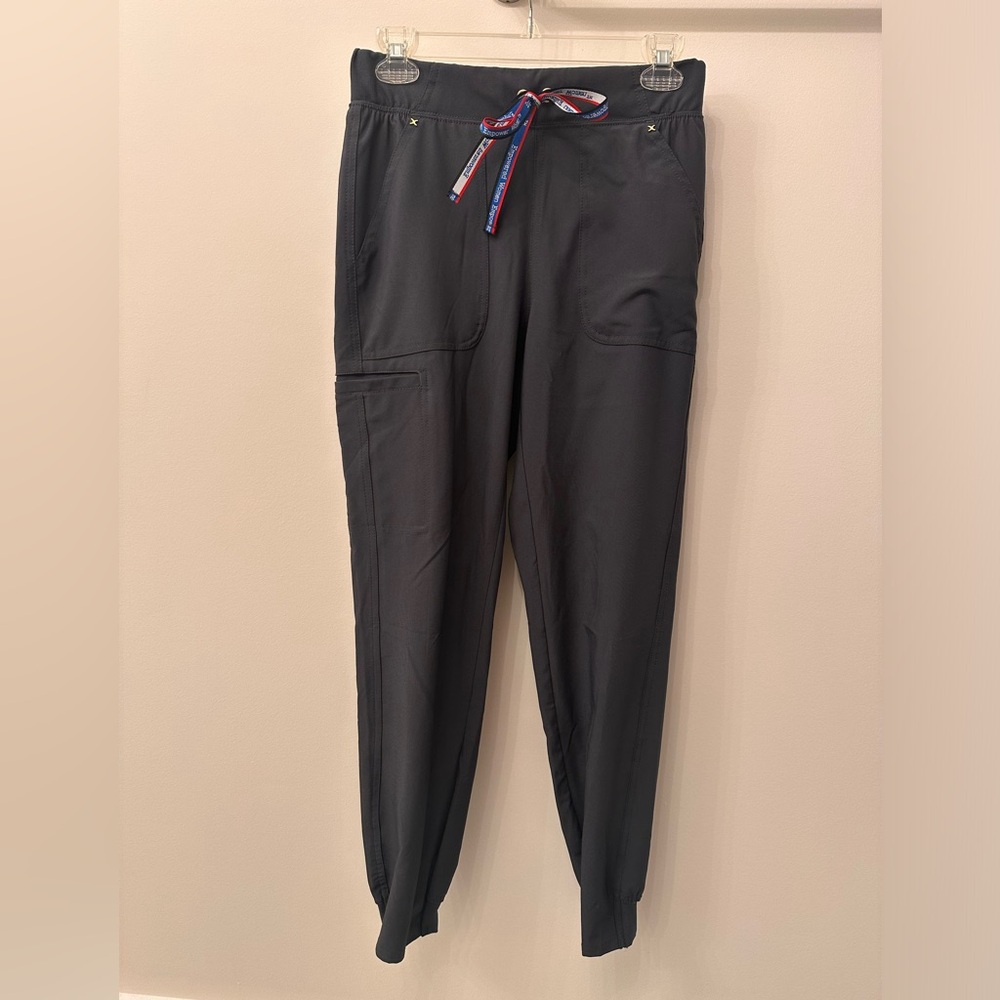 Cherokee Women’s iFlex Jogger Scrub Pants Pewter Small - NWOT